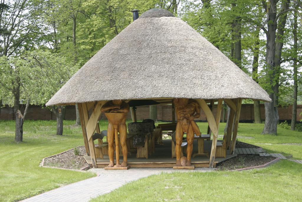 Palac Piorunow & Kwiatkowice
