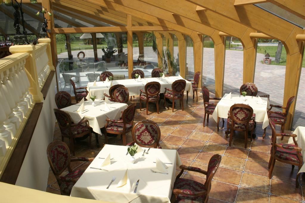Hotel Palac Piorunow & 3*