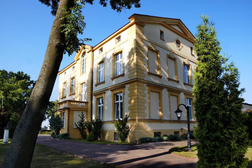Palac Piorunow & 3* Kwiatkowice