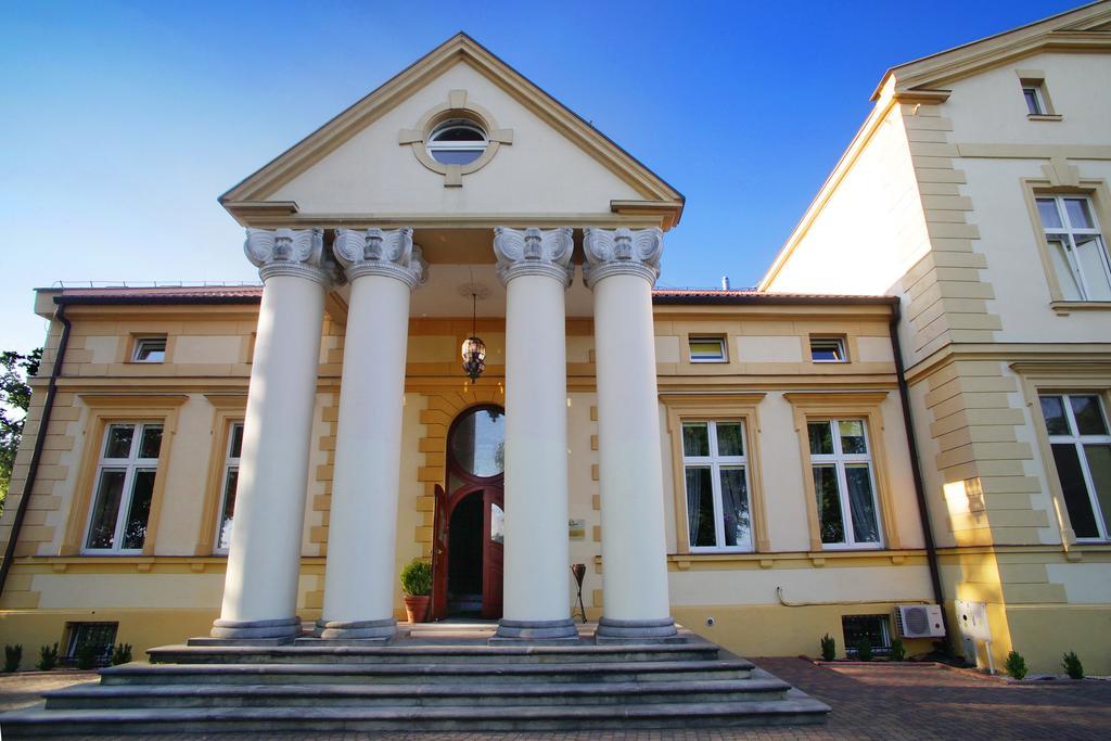 Palac Piorunow & Hotel Kwiatkowice